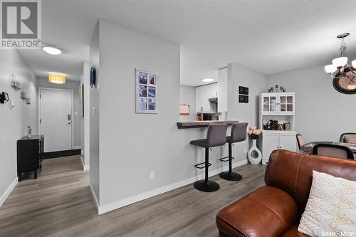 6 20 18Th Street W, Prince Albert, SK - Indoor