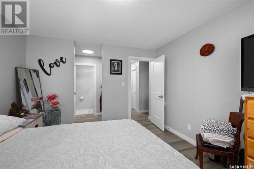 6 20 18Th Street W, Prince Albert, SK - Indoor Photo Showing Bedroom