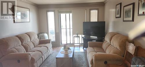 207 453 Walsh Trail, Swift Current, SK - Indoor Photo Showing Living Room