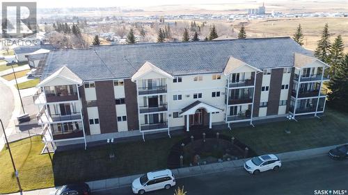 207 453 Walsh Trail, Swift Current, SK - Outdoor With Facade