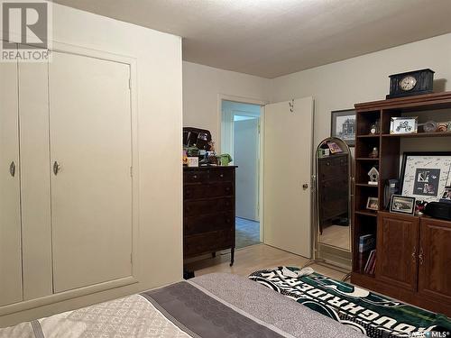 510 Duffield Street W, Moose Jaw, SK - Indoor Photo Showing Bedroom