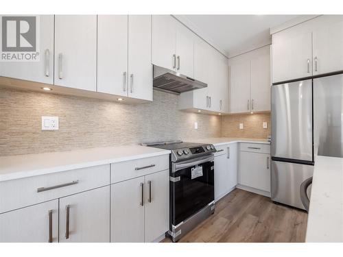 258 Bentgrass Avenue, Oliver, BC - Indoor Photo Showing Kitchen With Upgraded Kitchen