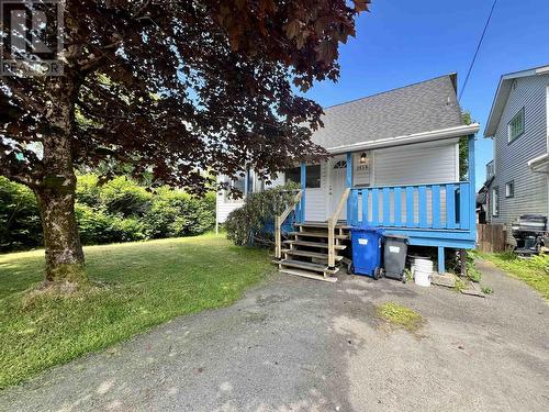 1456 W 2Nd Avenue, Prince Rupert, BC - Indoor Photo Showing Living Room