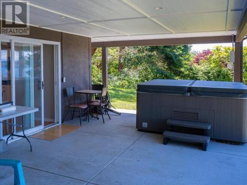 3437 Cariboo Ave, Powell River, BC - Outdoor With Deck Patio Veranda With Exterior