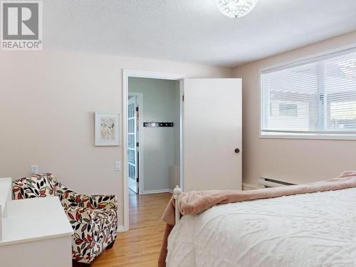 3437 Cariboo Ave, Powell River, BC - Indoor Photo Showing Bedroom