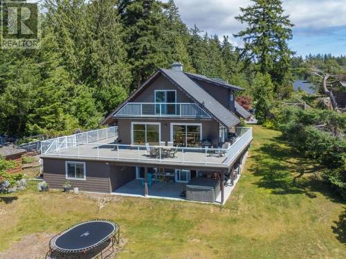 3437 Cariboo Ave, Powell River, BC - Outdoor With Deck Patio Veranda