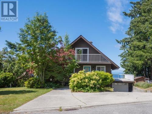 3437 Cariboo Ave, Powell River, BC - Outdoor With Facade