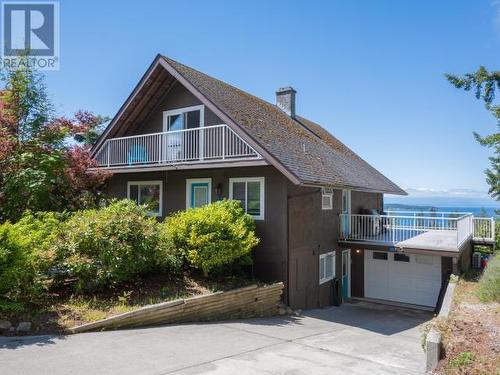 3437 Cariboo Ave, Powell River, BC - Outdoor With Deck Patio Veranda