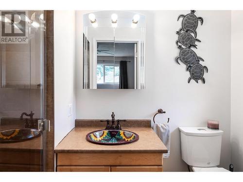 3354 Mcginnis Road, Westbank, BC - Indoor Photo Showing Bathroom