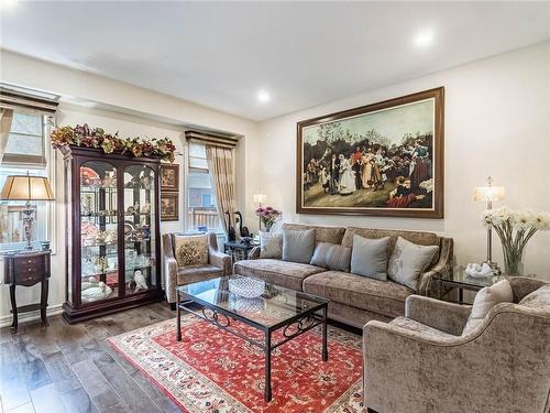 41 Foothills Lane, Stoney Creek, ON - Indoor Photo Showing Living Room