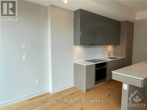 1605 - 101 Queen Street, Ottawa, ON - Indoor Photo Showing Kitchen