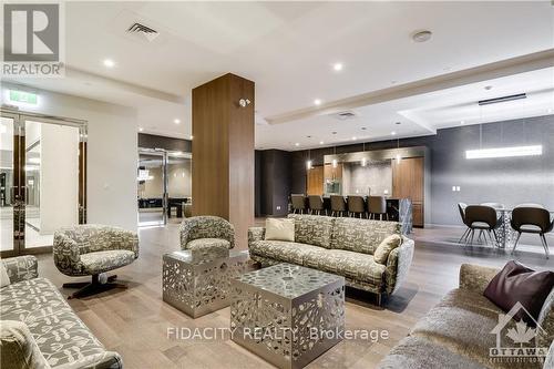 1605 - 101 Queen Street, Ottawa, ON - Indoor Photo Showing Living Room