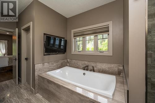 7707 Sarah Place, Prince George, BC - Indoor Photo Showing Bathroom