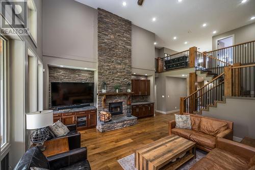 7707 Sarah Place, Prince George, BC - Indoor With Fireplace