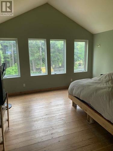 3925 Mountainview Avenue, Terrace, BC - Indoor Photo Showing Bedroom