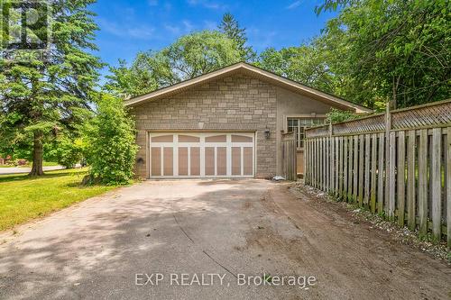 1572 Knareswood Drive, Mississauga, ON - Outdoor