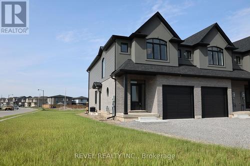 110 Elvira Way, Thorold, ON - Outdoor With Facade