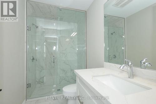 110 Elvira Way, Thorold, ON - Indoor Photo Showing Bathroom