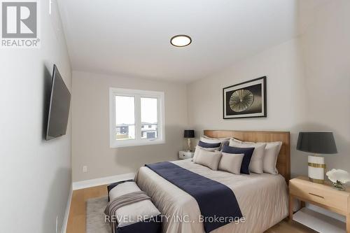 110 Elvira Way, Thorold, ON - Indoor Photo Showing Bedroom