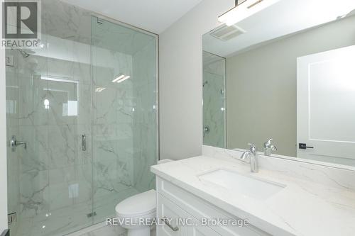 110 Elvira Way, Thorold, ON - Indoor Photo Showing Bathroom