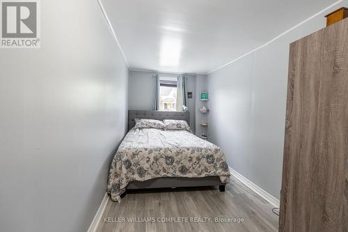 5778 Peer Street, Niagara Falls, ON - Indoor Photo Showing Bedroom