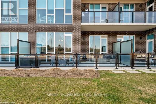 117 - 16 Concord Place, Grimsby, ON - Outdoor