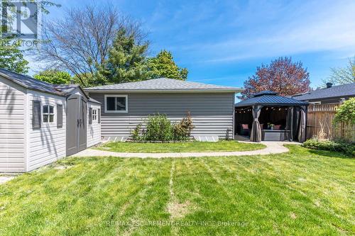 40 Queenslea Drive, Hamilton, ON - Outdoor