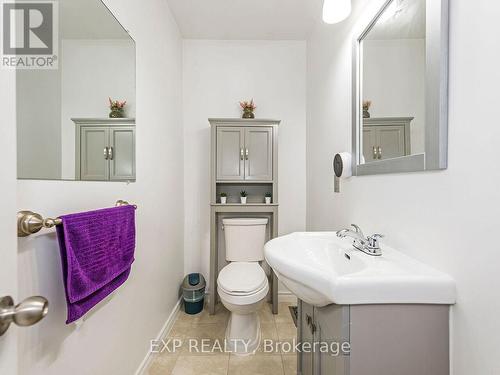 95 Edinburgh Avenue, Hamilton, ON - Indoor Photo Showing Bathroom