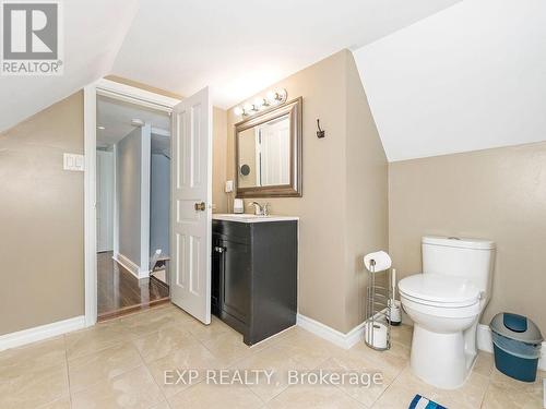 95 Edinburgh Avenue, Hamilton, ON - Indoor Photo Showing Bathroom