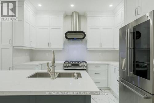 281 Warden Avenue, Toronto, ON - Indoor Photo Showing Kitchen With Stainless Steel Kitchen With Double Sink With Upgraded Kitchen