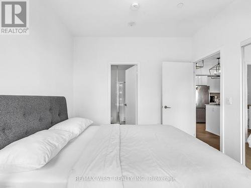 530 - 30 Shore Breeze Drive E, Toronto (Mimico), ON - Indoor Photo Showing Bedroom