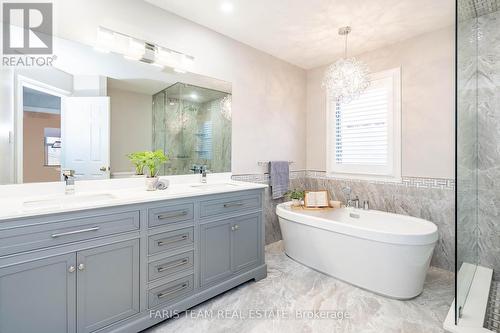 2265 Brays Lane, Oakville, ON - Indoor Photo Showing Bathroom