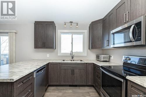 Slaferek Acreage, Vanscoy Rm No. 345, SK - Indoor Photo Showing Kitchen With Double Sink