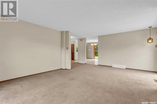 3750 Strathcona Avenue, Furdale, SK - Indoor Photo Showing Other Room