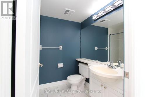 1109 - 188 Doris Avenue, Toronto, ON - Indoor Photo Showing Bathroom