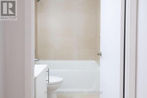 1014 - 96 St Patrick Street, Toronto, ON - Indoor Photo Showing Bathroom