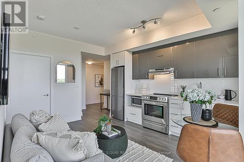 715 - 188 Fairview Mall Drive, Toronto, ON - Indoor Photo Showing Kitchen With Stainless Steel Kitchen