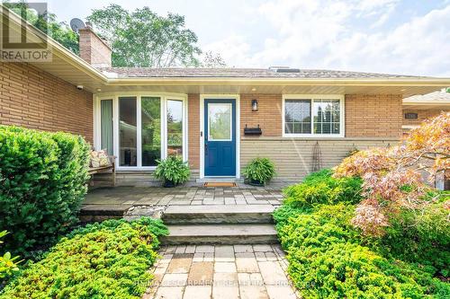 702 King Road, Burlington, ON - Outdoor With Deck Patio Veranda