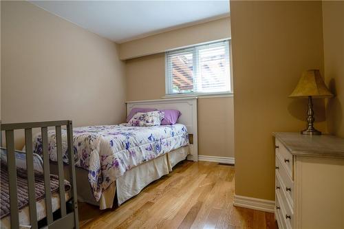 2155 Stir Crescent, Mississauga, ON - Indoor Photo Showing Bedroom