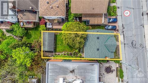 33 x 89 ft R3 lot. 84 ft irregular on east side. Image is appx. - 266 Sunnyside Avenue, Ottawa, ON - Outdoor