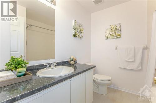 Main Bathroom - 1 Furlong Crescent, Ottawa, ON - Indoor Photo Showing Bathroom