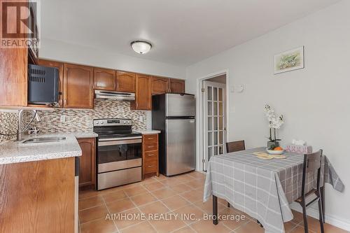 19 Trent Avenue, Toronto, ON - Indoor Photo Showing Kitchen