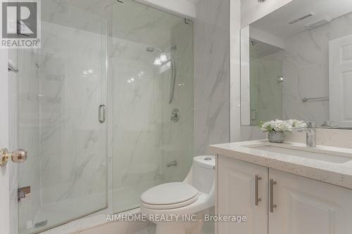 19 Trent Avenue, Toronto, ON - Indoor Photo Showing Bathroom