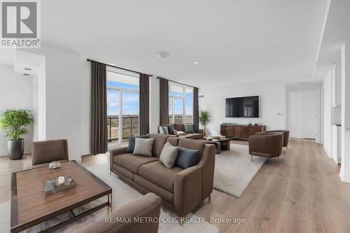 1602E - 20 Gatineau Drive, Vaughan (Beverley Glen), ON - Indoor Photo Showing Living Room