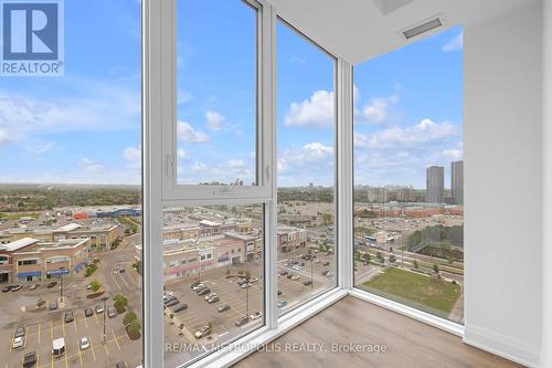 1602E - 20 Gatineau Drive, Vaughan (Beverley Glen), ON - Indoor Photo Showing Other Room