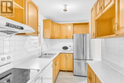 14 Greenbush Court, Brampton, ON - Indoor Photo Showing Kitchen With Double Sink