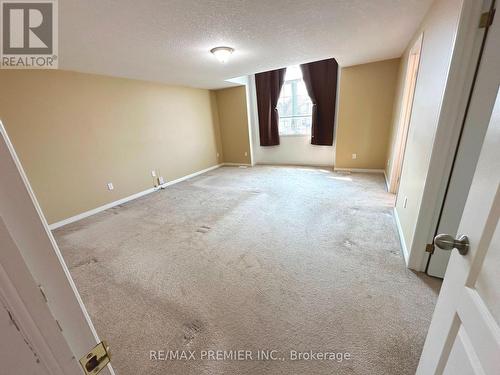 98 Shephard Avenue, New Tecumseth, ON - Indoor Photo Showing Other Room