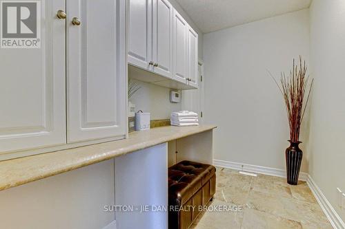 1990 Pelkey Road, London, ON - Indoor Photo Showing Other Room