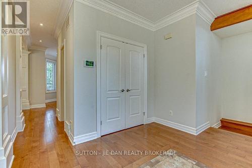 1990 Pelkey Road, London, ON - Indoor Photo Showing Other Room