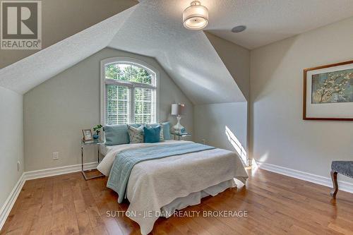 1990 Pelkey Road, London, ON - Indoor Photo Showing Bedroom